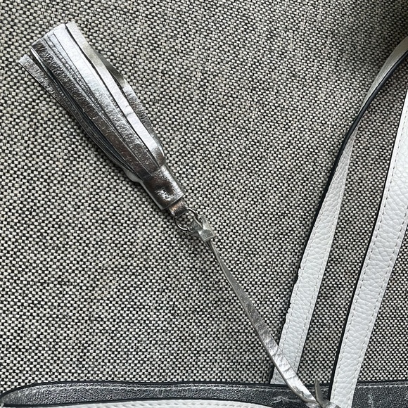 🤍 Victoria Secret White Tote bag 🤍 - Picture 5 of 17